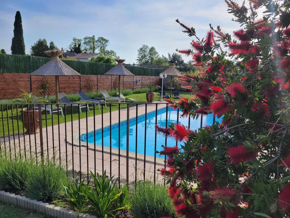 Les Chambres D'Hotes D'Eloise, Piscine Privee Aramon 외부 사진